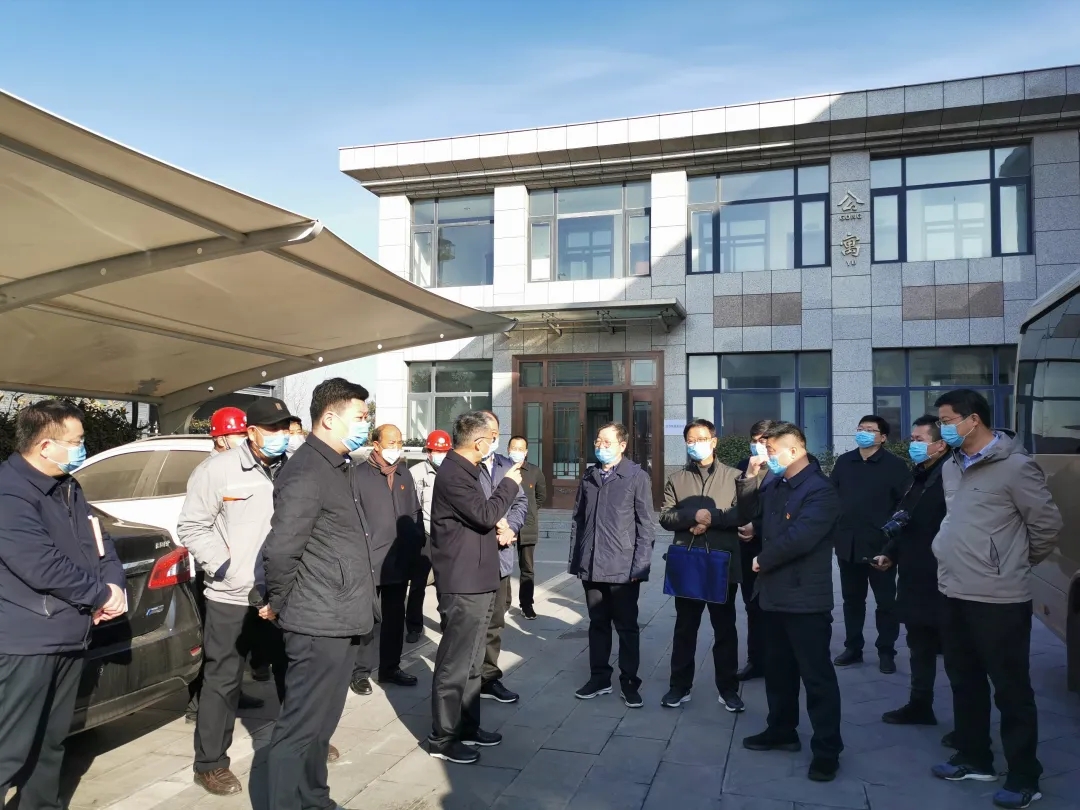 新密市委副書記、市長(zhǎng)張紅偉一行蒞臨鄭州建信指導(dǎo)企業(yè)復(fù)工和疫情防控工作